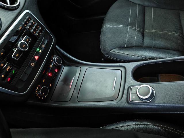 GLA200精品休旅/認證車/里程漂亮/大螢幕安卓機  第14張相片