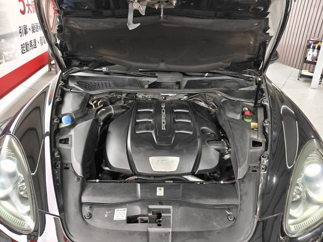 保時捷Cayenne柴油霸氣休旅｜環景配備齊全  第5張相片