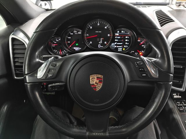 保時捷Cayenne柴油霸氣休旅｜環景配備齊全  第13張相片