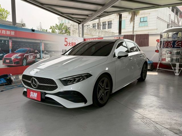 AMG/18吋鋁圈/麂皮跑車椅/車況優質  第2張相片