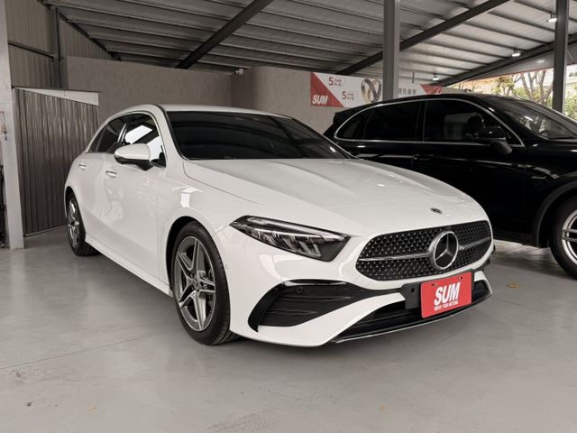 AMG/18吋鋁圈/麂皮跑車椅/車況優質  第1張相片