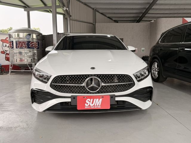 AMG/18吋鋁圈/麂皮跑車椅/車況優質  第3張相片