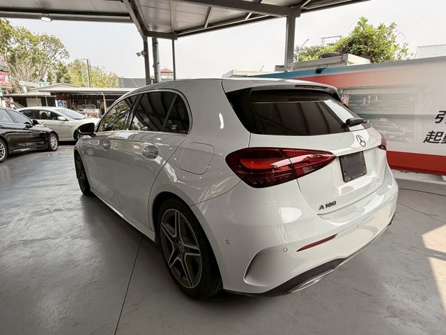 AMG/18吋鋁圈/麂皮跑車椅/車況優質  第5張相片