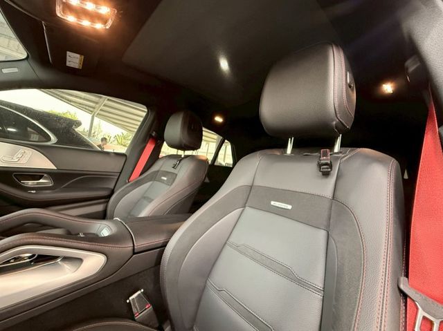 GLE-CLASS COUPE  第15張相片