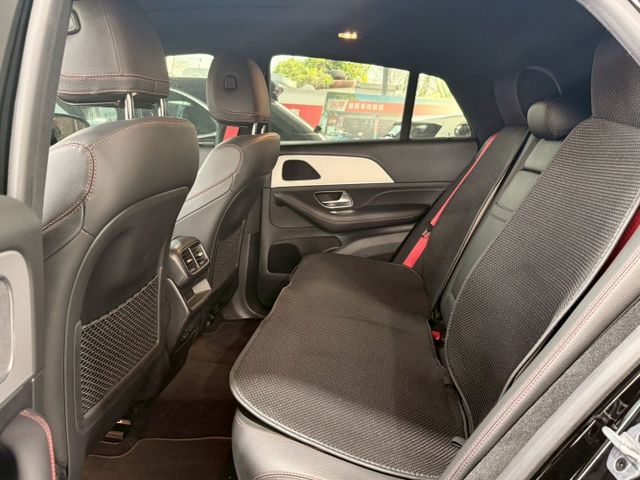 GLE-CLASS COUPE  第18張相片
