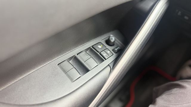 COROLLA CROSS  第14張相片