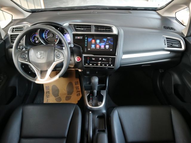 里程履約保證僅跑8萬 頂級S版 行車紀錄器 倒車顯影 衛星導航 換檔撥片 ECO節能 i-Key 循跡防滑 恆溫空調  第9張相片