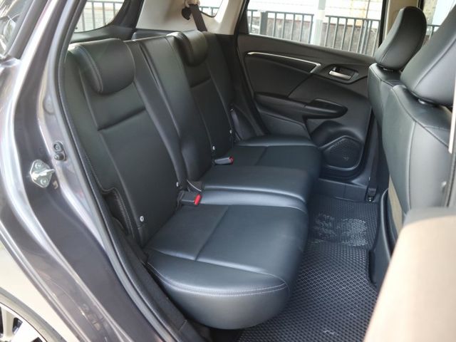 里程履約保證僅跑8萬 頂級S版 行車紀錄器 倒車顯影 衛星導航 換檔撥片 ECO節能 i-Key 循跡防滑 恆溫空調  第17張相片