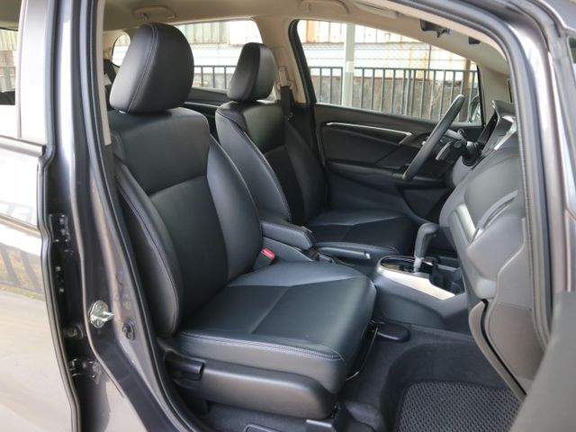 里程履約保證僅跑8萬 頂級S版 行車紀錄器 倒車顯影 衛星導航 換檔撥片 ECO節能 i-Key 循跡防滑 恆溫空調  第18張相片