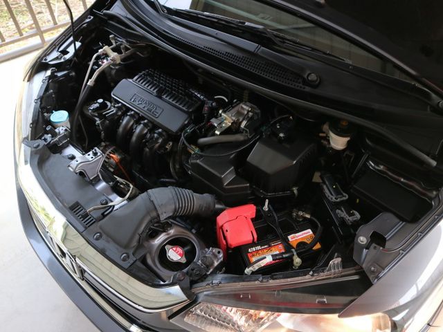 里程履約保證僅跑8萬 頂級S版 行車紀錄器 倒車顯影 衛星導航 換檔撥片 ECO節能 i-Key 循跡防滑 恆溫空調  第20張相片