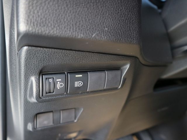 里程履約保證僅跑2萬 豪華版原廠保固 iKey 遠光自動控制 後出風口 前後行車紀錄器 CARPLAY ACC 車道偏離  第7張相片