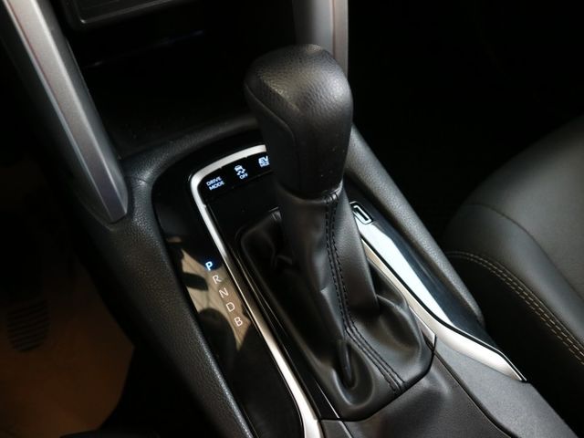 里程履約保證僅跑2萬 豪華版原廠保固 iKey 遠光自動控制 後出風口 前後行車紀錄器 CARPLAY ACC 車道偏離  第17張相片