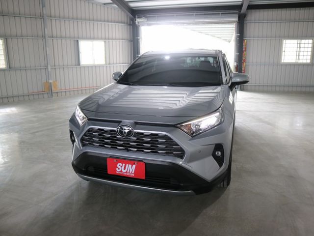 ※限量送影音系統※里程履約保證僅跑6萬 旗艦版 環景 電動記憶座椅 數位儀表 ACC 盲點 電動尾門 前後行車紀錄器  第1張相片