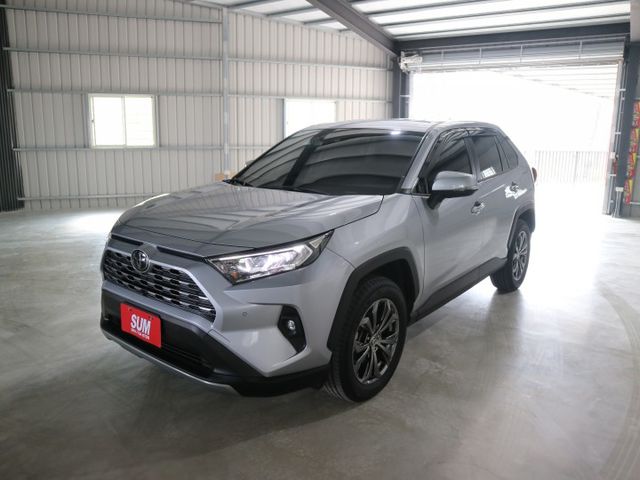 ※限量送影音系統※里程履約保證僅跑6萬 旗艦版 環景 電動記憶座椅 數位儀表 ACC 盲點 電動尾門 前後行車紀錄器  第2張相片