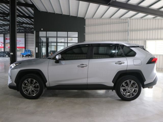 ※限量送影音系統※里程履約保證僅跑6萬 旗艦版 環景 電動記憶座椅 數位儀表 ACC 盲點 電動尾門 前後行車紀錄器  第3張相片