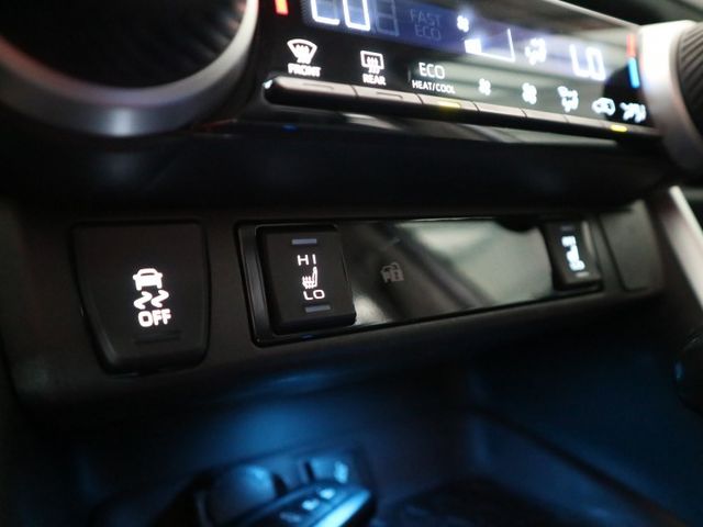 ※限量送影音系統※里程履約保證僅跑6萬 旗艦版 環景 電動記憶座椅 數位儀表 ACC 盲點 電動尾門 前後行車紀錄器  第16張相片