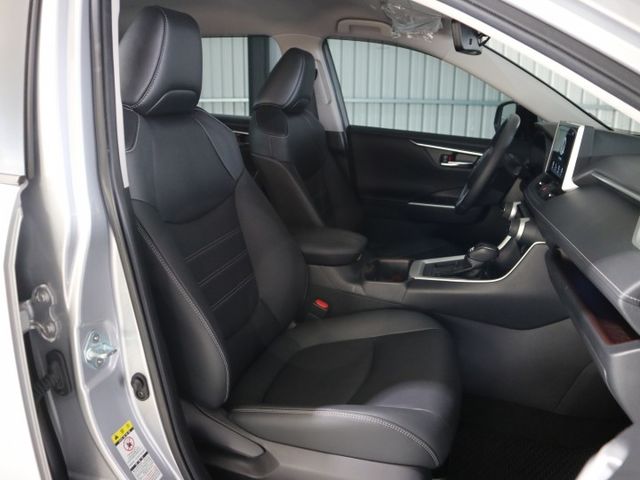 ※限量送影音系統※里程履約保證僅跑6萬 旗艦版 環景 電動記憶座椅 數位儀表 ACC 盲點 電動尾門 前後行車紀錄器  第19張相片