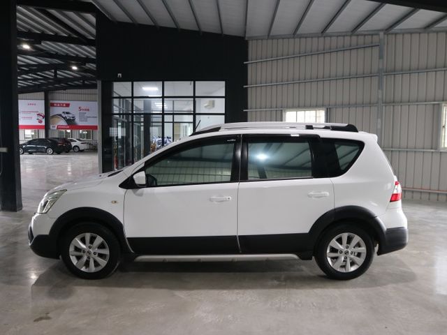 ※限量送影音系統※里程履約保證 霧燈 皮椅 冷暖空調 音響主機 電動窗 經典代步小車 環島級油耗 巨蛋級空間 絕佳車況  第3張相片