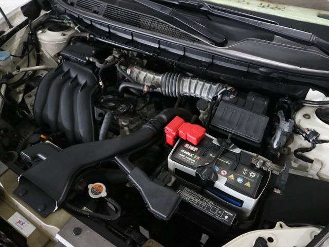 ※限量送影音系統※里程履約保證 霧燈 皮椅 冷暖空調 音響主機 電動窗 經典代步小車 環島級油耗 巨蛋級空間 絕佳車況  第19張相片