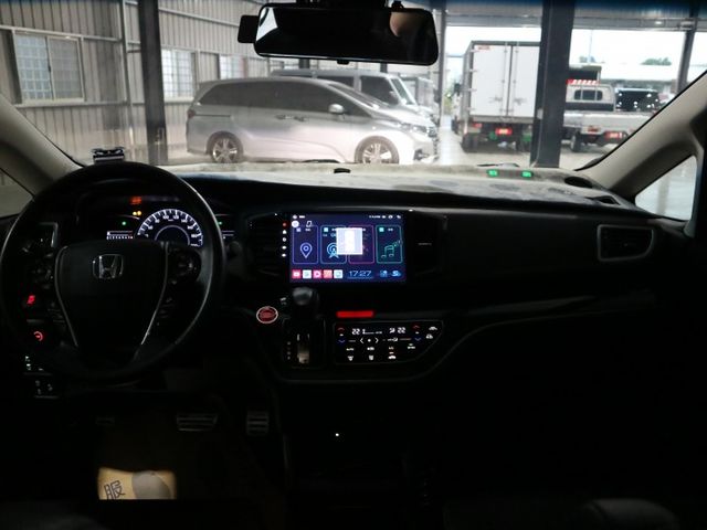 里程履約保證 APEX頂級版 加配電動尾門 電動天窗/座椅 ACC 車道偏離 盲點 環景 導航 CARPLAY LED燈  第15張相片