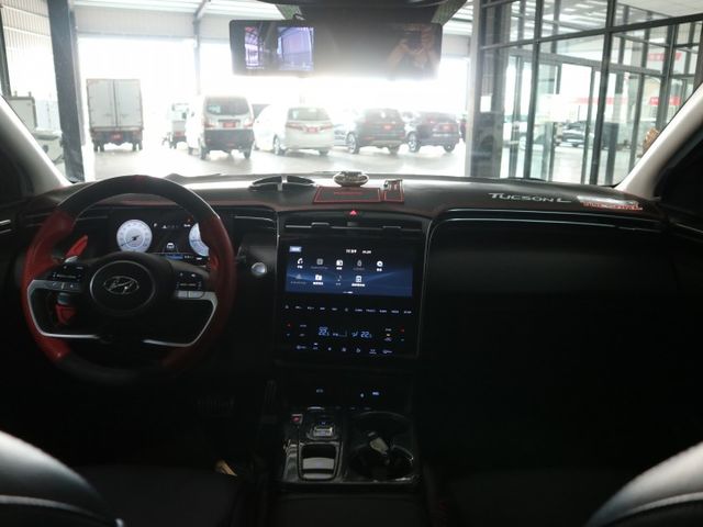 里程履約保證僅跑3萬 頂級B款 全景天窗 電動座椅/尾門 盲點 LED頭燈/日行燈/尾燈 倒車顯影 CARPLAY 胎壓  第16張相片