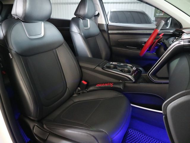 里程履約保證僅跑3萬 頂級B款 全景天窗 電動座椅/尾門 盲點 LED頭燈/日行燈/尾燈 倒車顯影 CARPLAY 胎壓  第18張相片