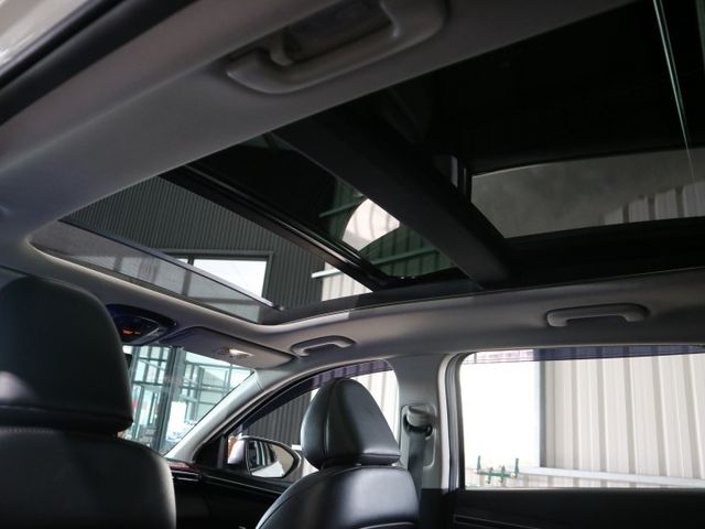 里程履約保證僅跑3萬 頂級B款 全景天窗 電動座椅/尾門 盲點 LED頭燈/日行燈/尾燈 倒車顯影 CARPLAY 胎壓  第19張相片