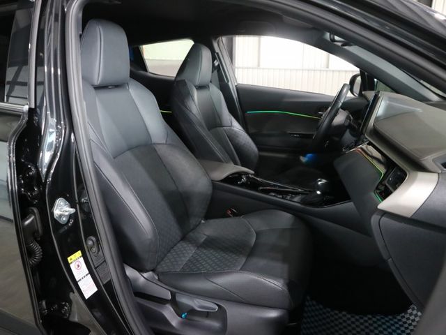 里程履約保證僅跑4萬 小改款豪華版 空力套件 LED日行燈/頭燈/尾燈 盲點 電動尾門/座椅 倒車顯影 CARPLAY  第18張相片