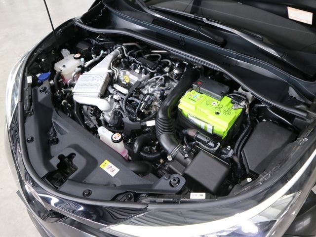 里程履約保證僅跑4萬 小改款豪華版 空力套件 LED日行燈/頭燈/尾燈 盲點 電動尾門/座椅 倒車顯影 CARPLAY  第20張相片