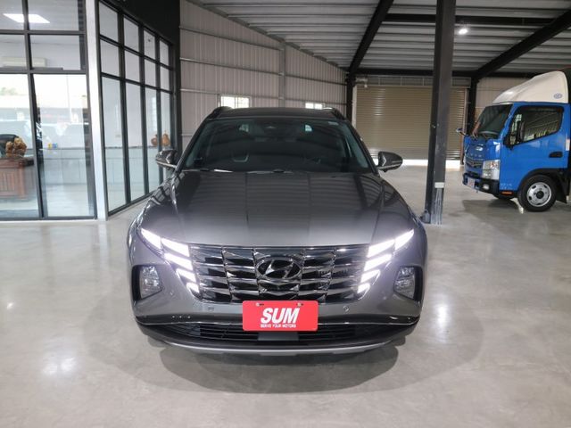 里程履約保證僅跑2萬 頂級B款原廠保固 全景天窗 盲點 電動座椅/尾門 環景 CARPLAY 胎壓 抬顯 導航 ACC  第6張相片