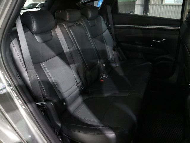 里程履約保證僅跑2萬 頂級B款原廠保固 全景天窗 盲點 電動座椅/尾門 環景 CARPLAY 胎壓 抬顯 導航 ACC  第17張相片