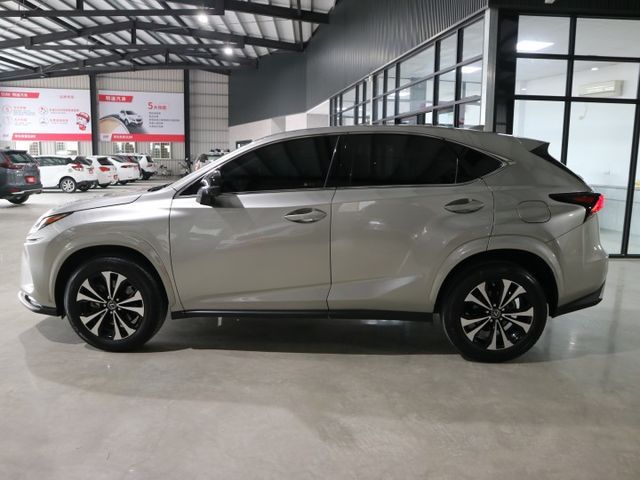 里程履約保證僅跑5萬 菁英PLUS版 電動尾門 雙電動座椅 LED日行燈/頭燈/尾燈 CARPLAY 車道偏離 盲點  第3張相片