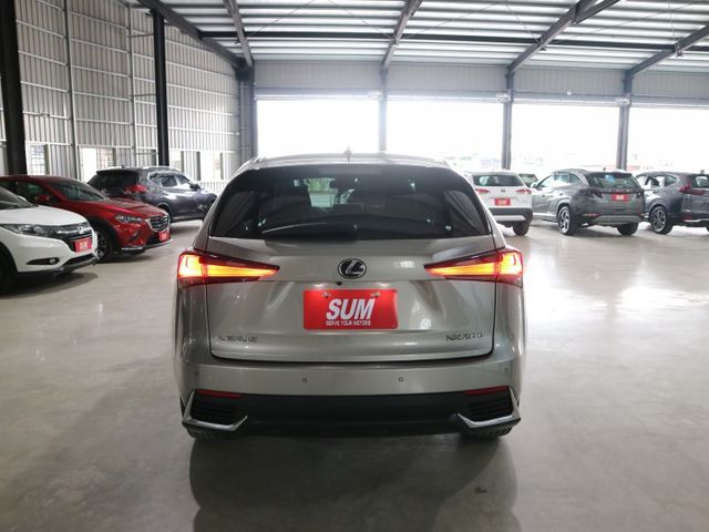 里程履約保證僅跑5萬 菁英PLUS版 電動尾門 雙電動座椅 LED日行燈/頭燈/尾燈 CARPLAY 車道偏離 盲點  第4張相片