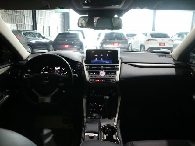 里程履約保證僅跑5萬 菁英PLUS版 電動尾門 雙電動座椅 LED日行燈/頭燈/尾燈 CARPLAY 車道偏離 盲點  第17張相片