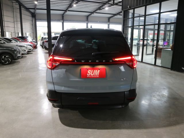 里程履約保證僅跑2萬 樂活版 福祉車 四向行車紀錄器 胎壓顯示 CARPLAY LED日行燈/頭燈/尾燈 ACC 盲點  第4張相片