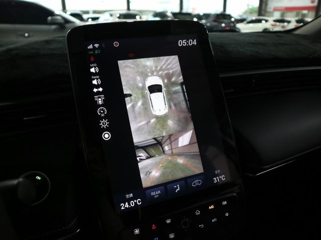 里程履約保證僅跑2萬 樂活版 福祉車 四向行車紀錄器 胎壓顯示 CARPLAY LED日行燈/頭燈/尾燈 ACC 盲點  第15張相片