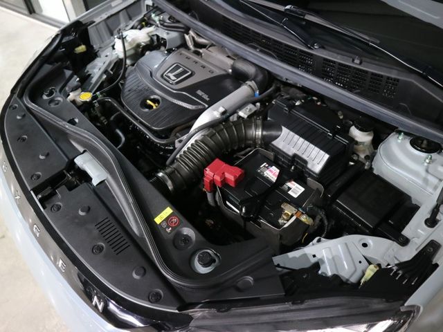 里程履約保證僅跑2萬 樂活版 福祉車 四向行車紀錄器 胎壓顯示 CARPLAY LED日行燈/頭燈/尾燈 ACC 盲點  第20張相片