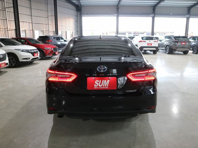 里程履約保證僅跑5萬 油電旗艦版 環景 導航 CARPLAY JBL音響 全景天窗 電動/記憶/通風座椅 盲點 ACC  第4張相片