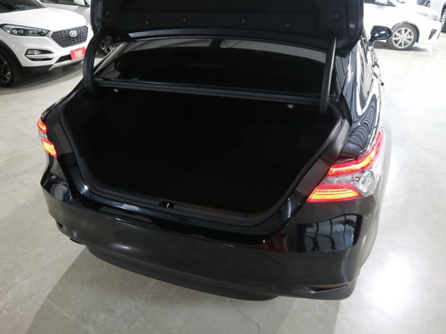 里程履約保證僅跑5萬 油電旗艦版 環景 導航 CARPLAY JBL音響 全景天窗 電動/記憶/通風座椅 盲點 ACC  第5張相片