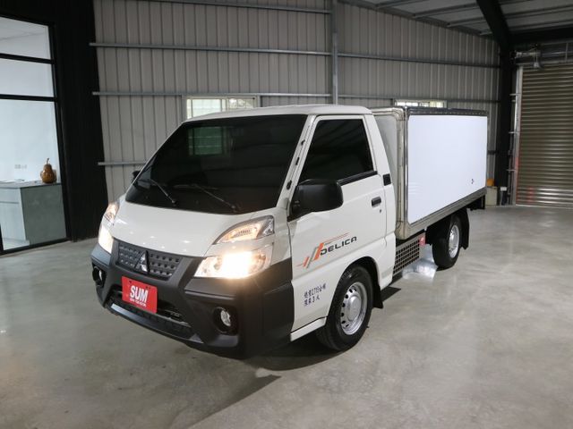 里程履約保證僅跑2萬 自排冷凍廂-20度 自動頭燈 定速巡航 前後行車紀錄器 電動窗 冷暖空調 霧燈 皮椅 胎壓監控  第2張相片