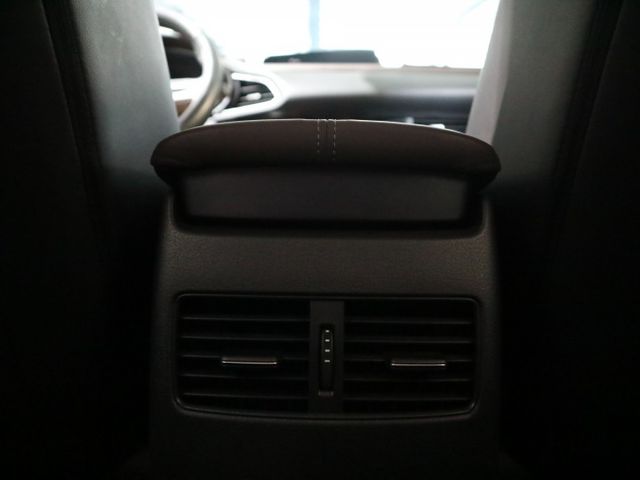 里程履約保證 旗艦BOSE版 環景 CARPLAY 電動尾門/記憶座椅 盲點 ACC 車道偏離 LED頭燈/日行燈/尾燈  第12張相片