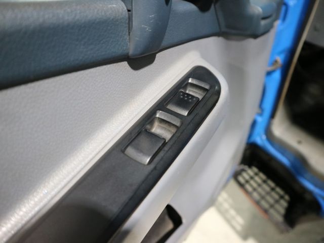 里程履約保證 超長軸14呎 行車紀錄器 冷暖空調 升降尾門 電動窗 皮椅 音響主機 超大載貨量 賺錢最佳幫手 天篷無菸疤  第12張相片