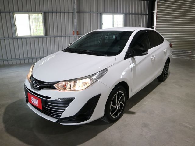 ※限量送影音系統※里程履約保證僅跑7萬 行車紀錄器 LED日行燈 循跡防滑 胎壓監控 皮椅 鋁圈 冷暖空調 自動感應頭燈  第2張相片