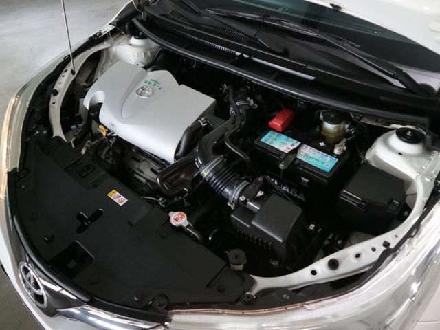 ※限量送影音系統※里程履約保證僅跑7萬 行車紀錄器 LED日行燈 循跡防滑 胎壓監控 皮椅 鋁圈 冷暖空調 自動感應頭燈  第20張相片