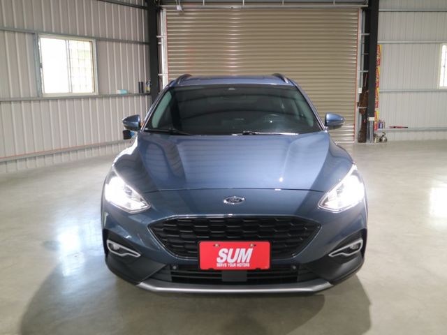 里程履約保證 頂級任性版 LED日行燈/頭燈/尾燈 車道偏離/置中 電動座椅 抬顯 倒車顯影 衛星導航 CARPLAY  第6張相片