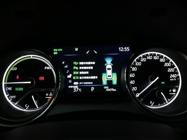 里程履約保證僅跑4萬 尊爵版 CARPLAY 抬頭顯示器 LED日行燈/頭燈/尾燈 電動座椅 盲點 ACC 倒車顯影  第12張相片