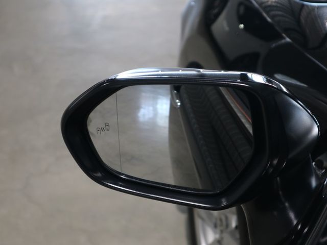 里程履約保證僅跑3萬 尊爵版 CARPLAY 抬頭顯示器 LED日行燈/頭燈/尾燈 電動座椅 盲點 ACC 倒車顯影  第7張相片