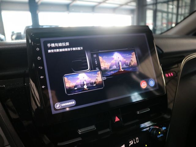 里程履約保證僅跑3萬 尊爵版 CARPLAY 抬頭顯示器 LED日行燈/頭燈/尾燈 電動座椅 盲點 ACC 倒車顯影  第15張相片