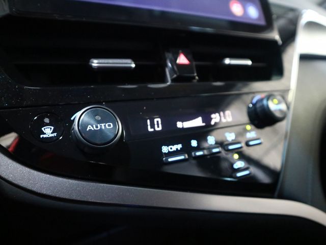 里程履約保證僅跑3萬 尊爵版 CARPLAY 抬頭顯示器 LED日行燈/頭燈/尾燈 電動座椅 盲點 ACC 倒車顯影  第16張相片