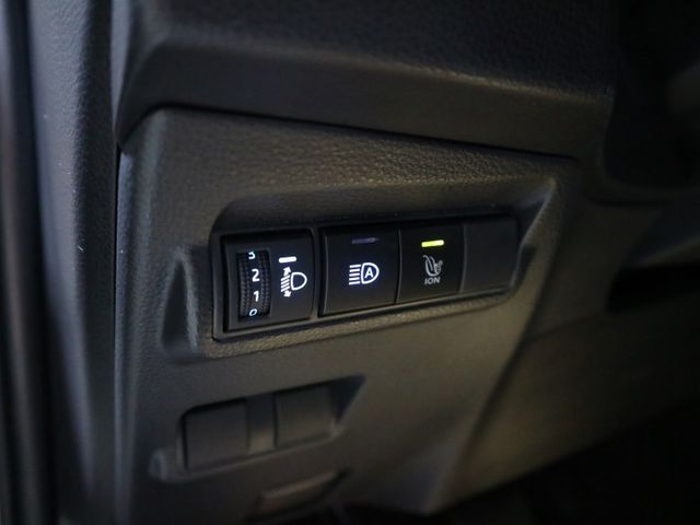 里程履約保證僅跑2萬 豪華影音版 原廠保固 衛星導航 倒車顯影 CARPLAY 盲點偵測 ACC 車道偏離 i-Key  第8張相片